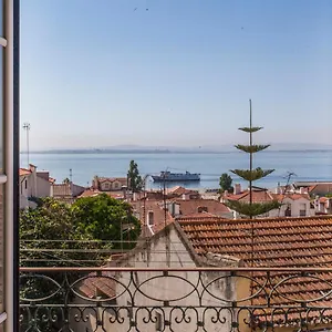 Appartamento Amazing River View In Historical, Lisbona